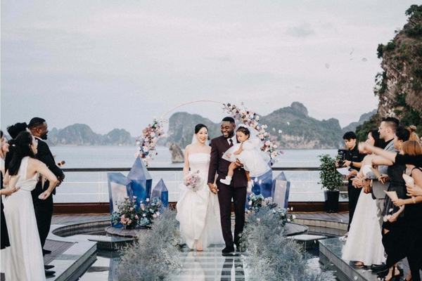 Bỏ túi kinh nghiệm, địa điểm tổ chức đám cưới du lịch hoàn hảo 22 Dam Cuoi Du Lich 2