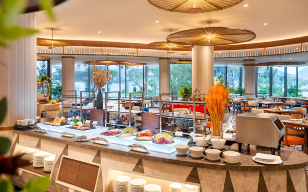 Dia Diem To Chuc Gala Dinner Cuoi Nam Tai Van Don 4