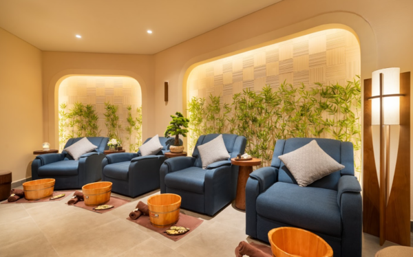 Dia Diem To Chuc Gala Dinner Cuoi Nam Tai Van Don 8