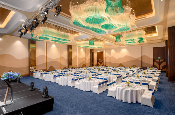 Địa điểm tổ chức Gala Dinner biển tại Vân Đồn TOP 1 hiện nay 27 Gala Dinner Bien 4