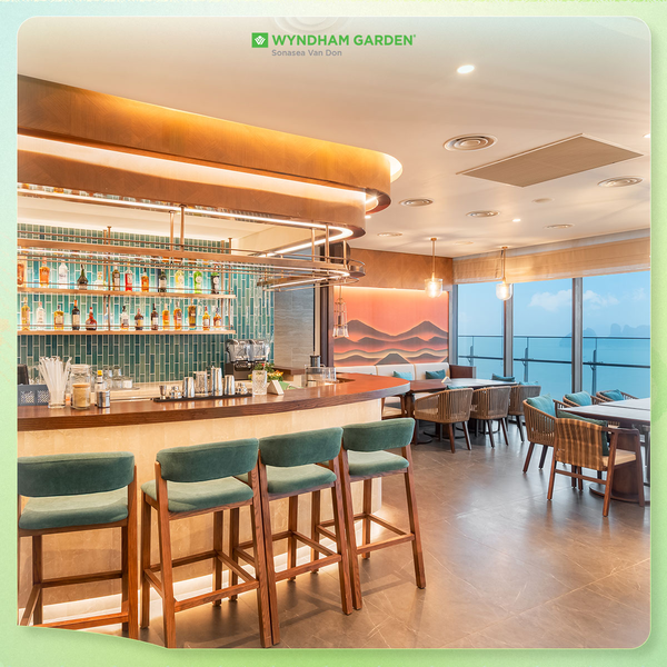 Quan Cafe Ben Van Don 2