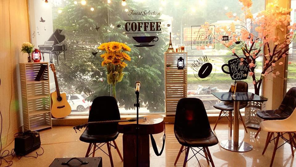 Quan Cafe Ben Van Don 5