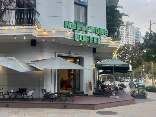 Quan Cafe Ben Van Don 6