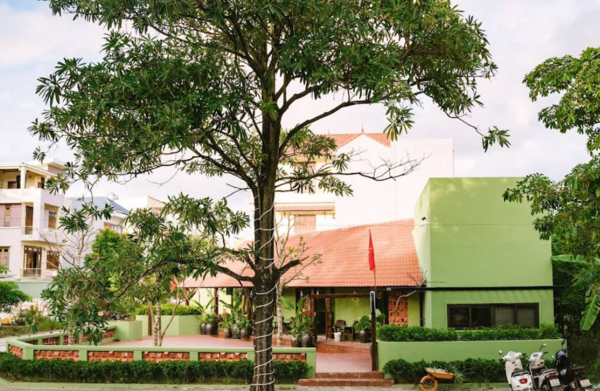 Quan Cafe Ben Van Don 8