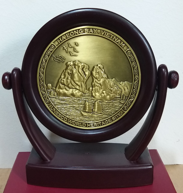 Đĩa Đồng Chạm Cảnh Hạ Long