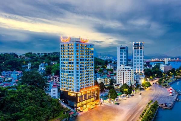 Khách Sạn Mường Thanh Bãi Cháy