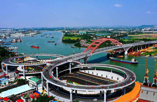 Thành Phố Cảng Và Thiên Đường Ẩm Thực