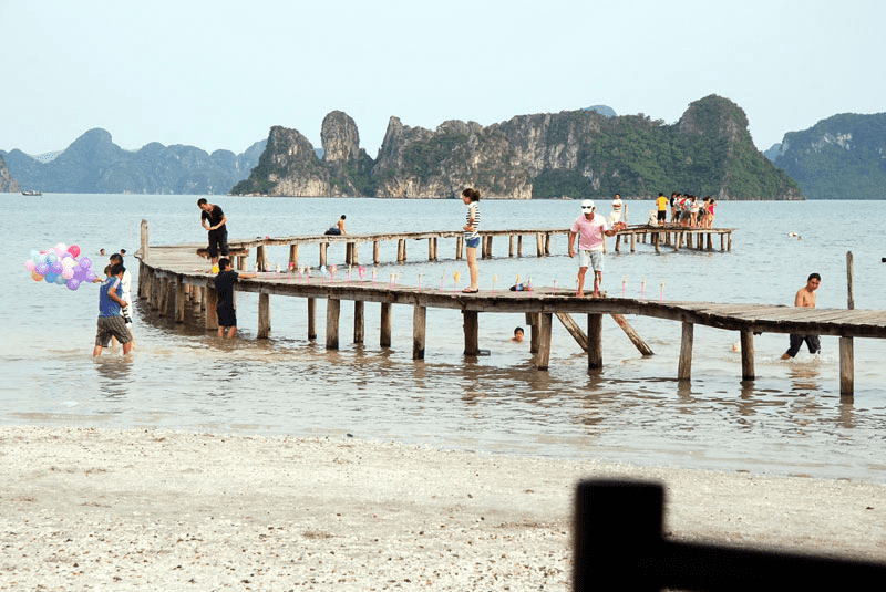 Bãi Dài Vân Đồn