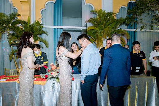 Trang Trí Khu Vực Khách Mời, Bàn Tiệc Tất Niên