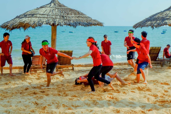 Bịt Mắt Bắt Dê 