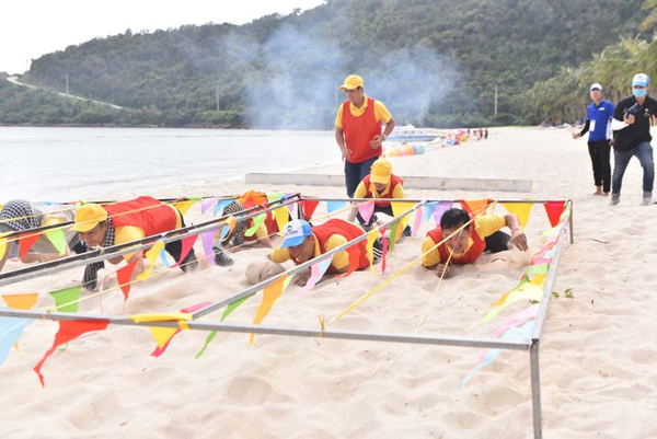 Vượt Chướng Ngại Vật 