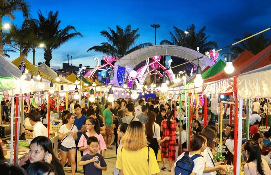 Halong Night Market - Thiên Đường Mua Sắm Và Ẩm Thực