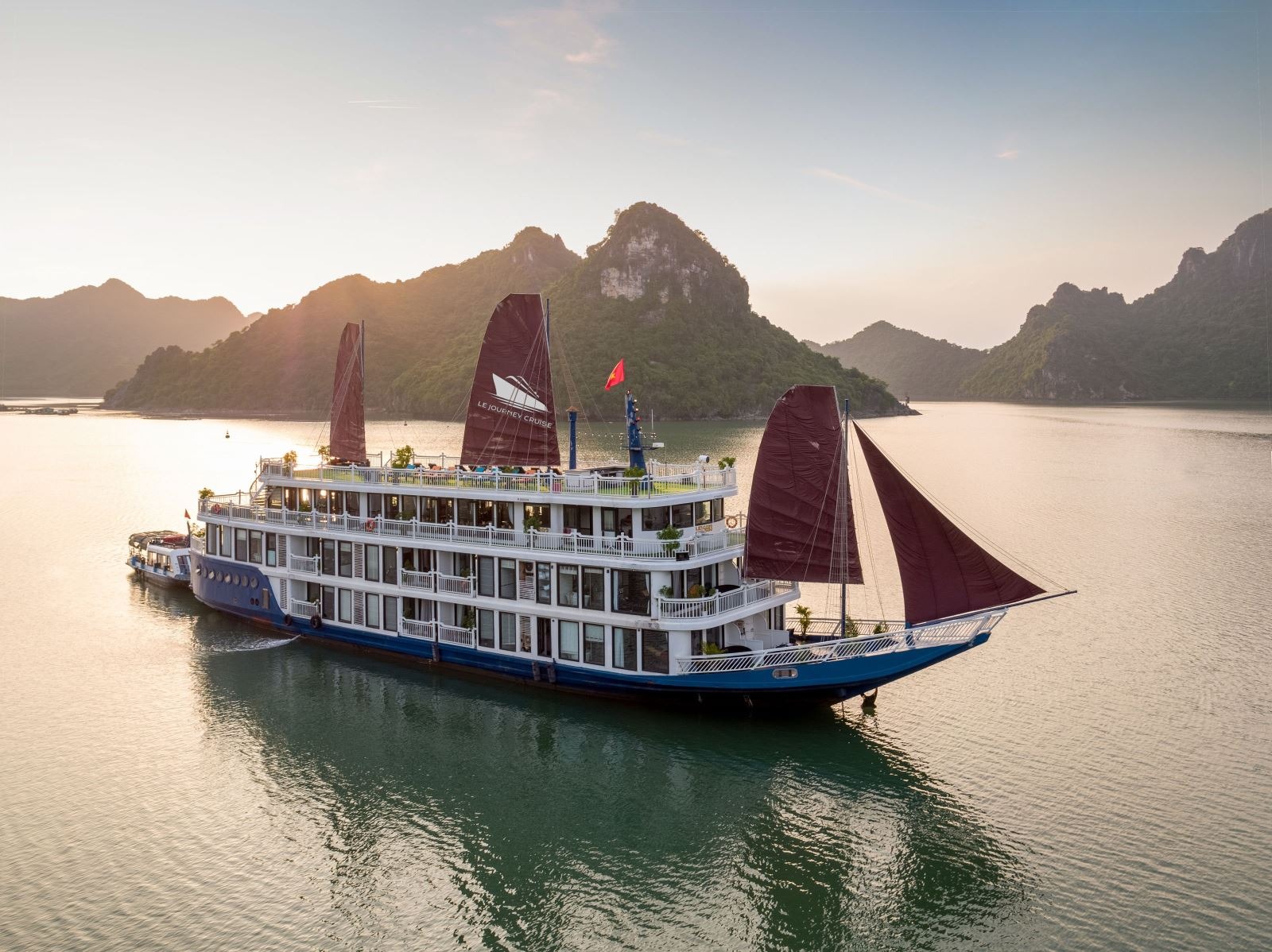 Gợi Ý Lịch Trình 2 Ngày 1 Đêm Trên Vịnh