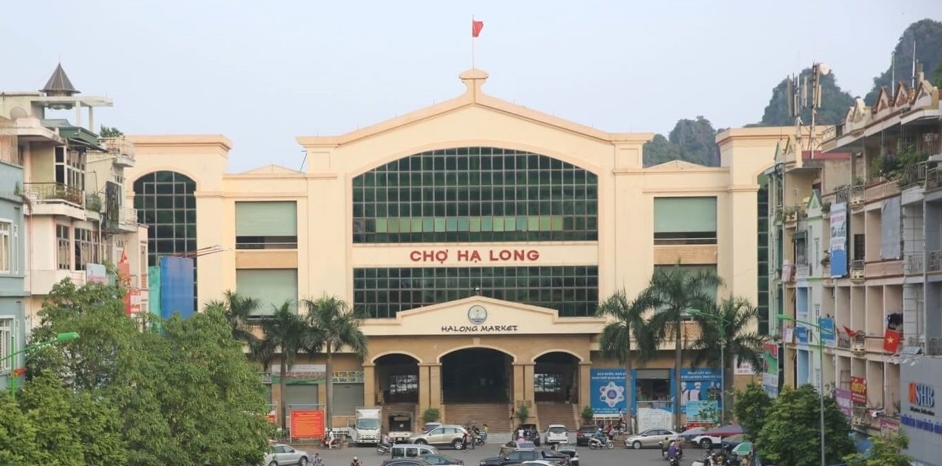 Chợ Hải Sản Hạ Long - Khám Phá Văn Hóa Địa Phương
