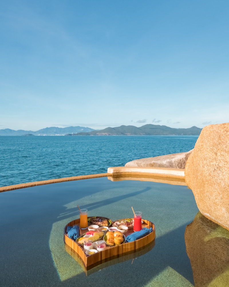 Floating Afternoon Tea - Trải nghiệm trà chiều trên mặt nước đầy sang chảnh 13 Floating Afternoon Tea 4