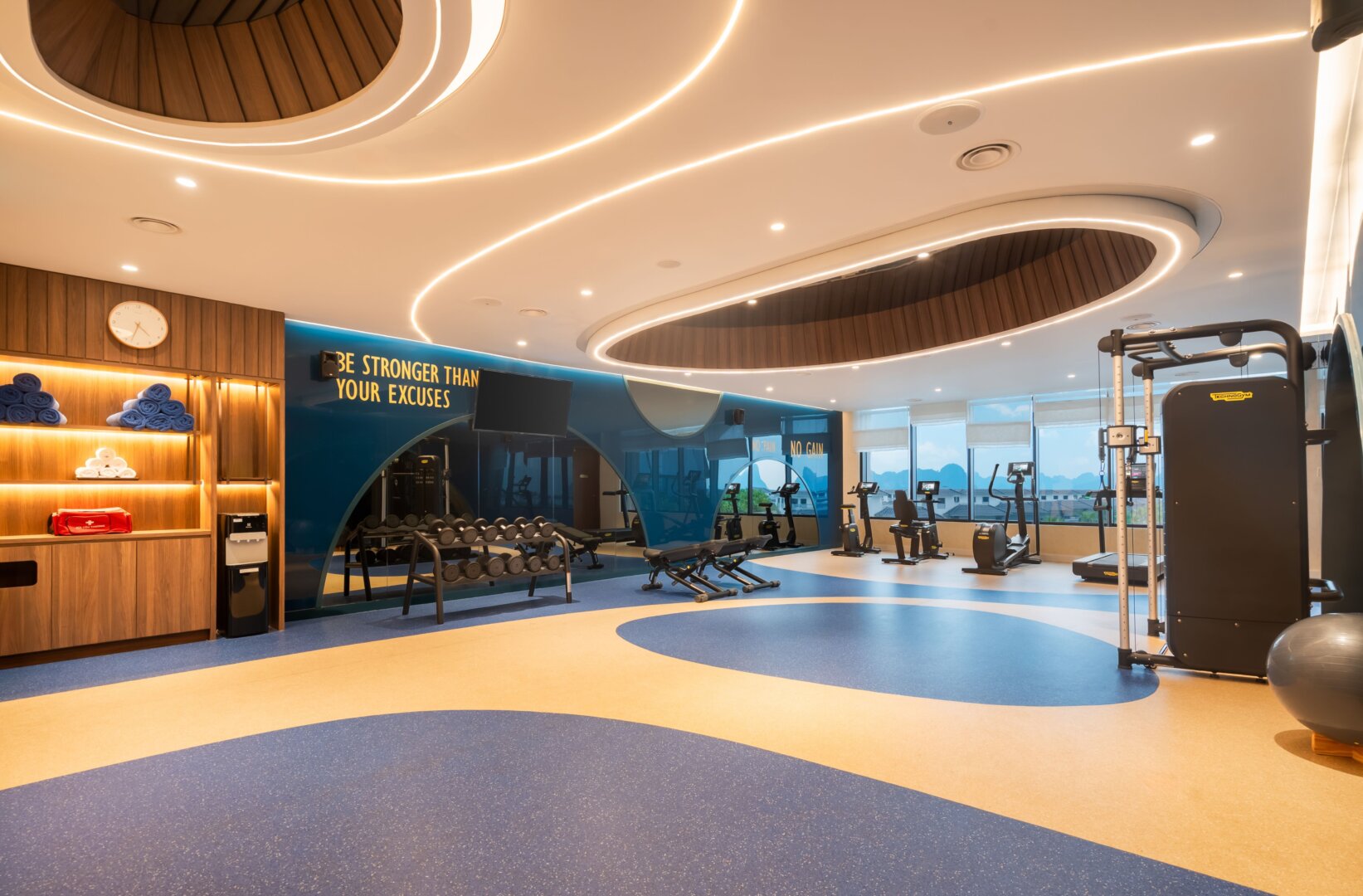 Puro Yoga & Fitness