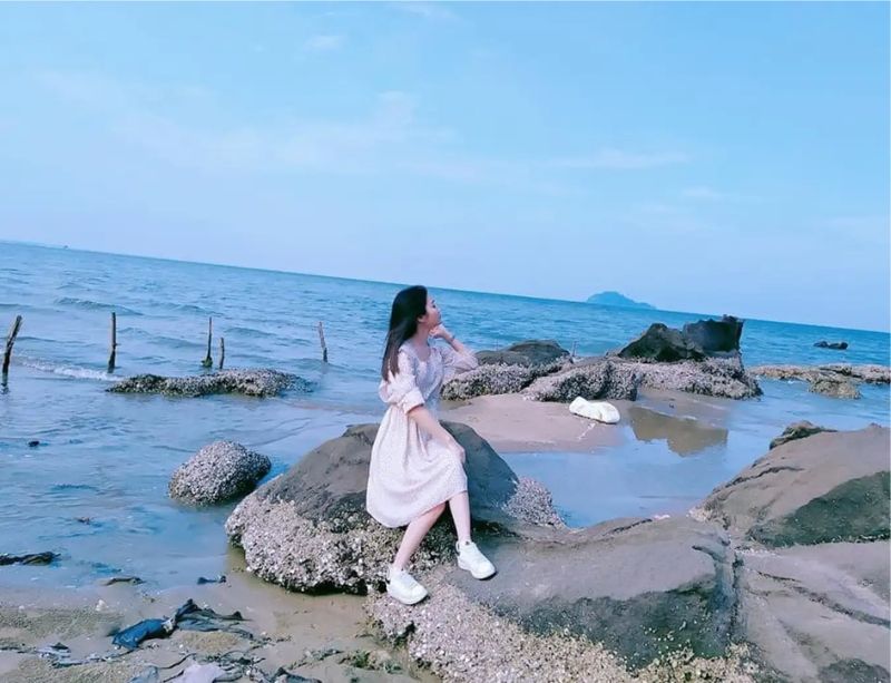 Bien Hai Tien Diem Djen Yen Binh Cho Chuyen Di Bien Gan Ha Noi