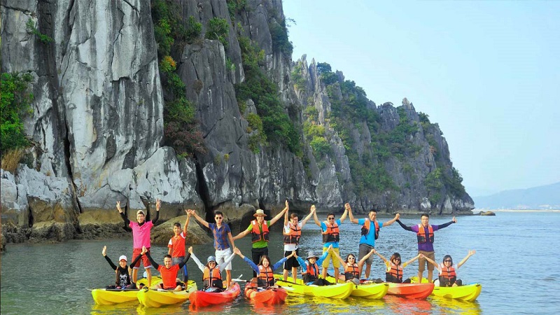 Cheo Kayak Tren Dao Titop