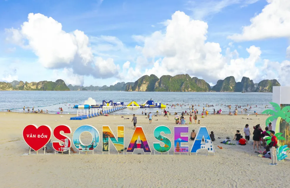 Di Dao Tren Bai Bien Rieng Sonasea