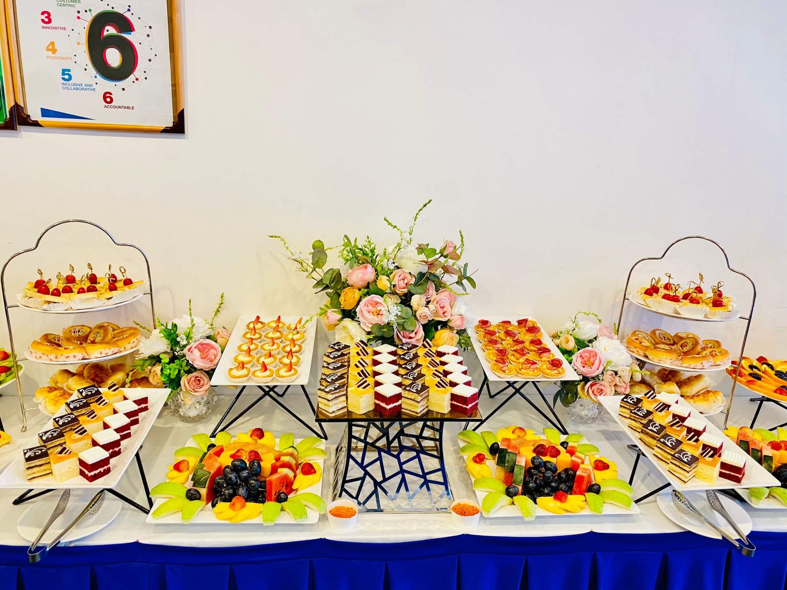 Bỏ túi thực đơn tiệc trà chuẩn hảo hạng tại khách sạn 5 sao